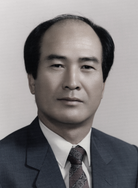 The late Chairman Lee Won-hwa